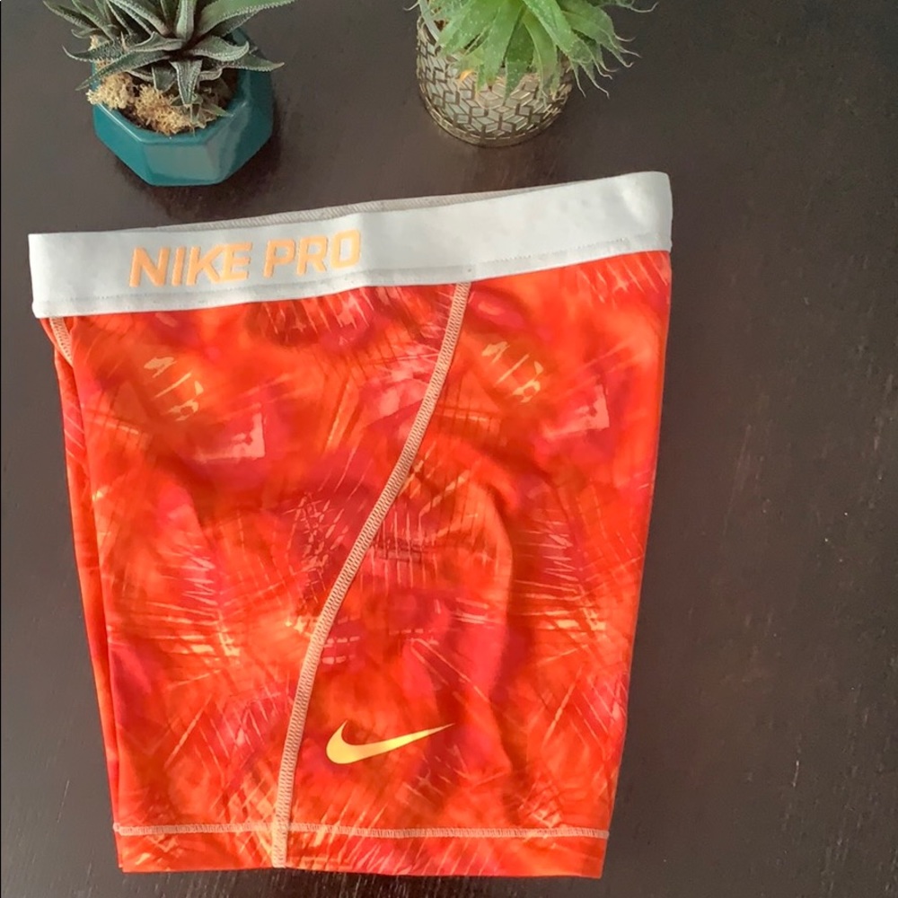 Nike spandex. Kids LG.